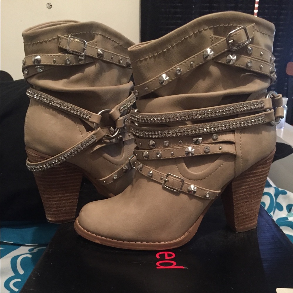 Cream Stud Booties - image 2